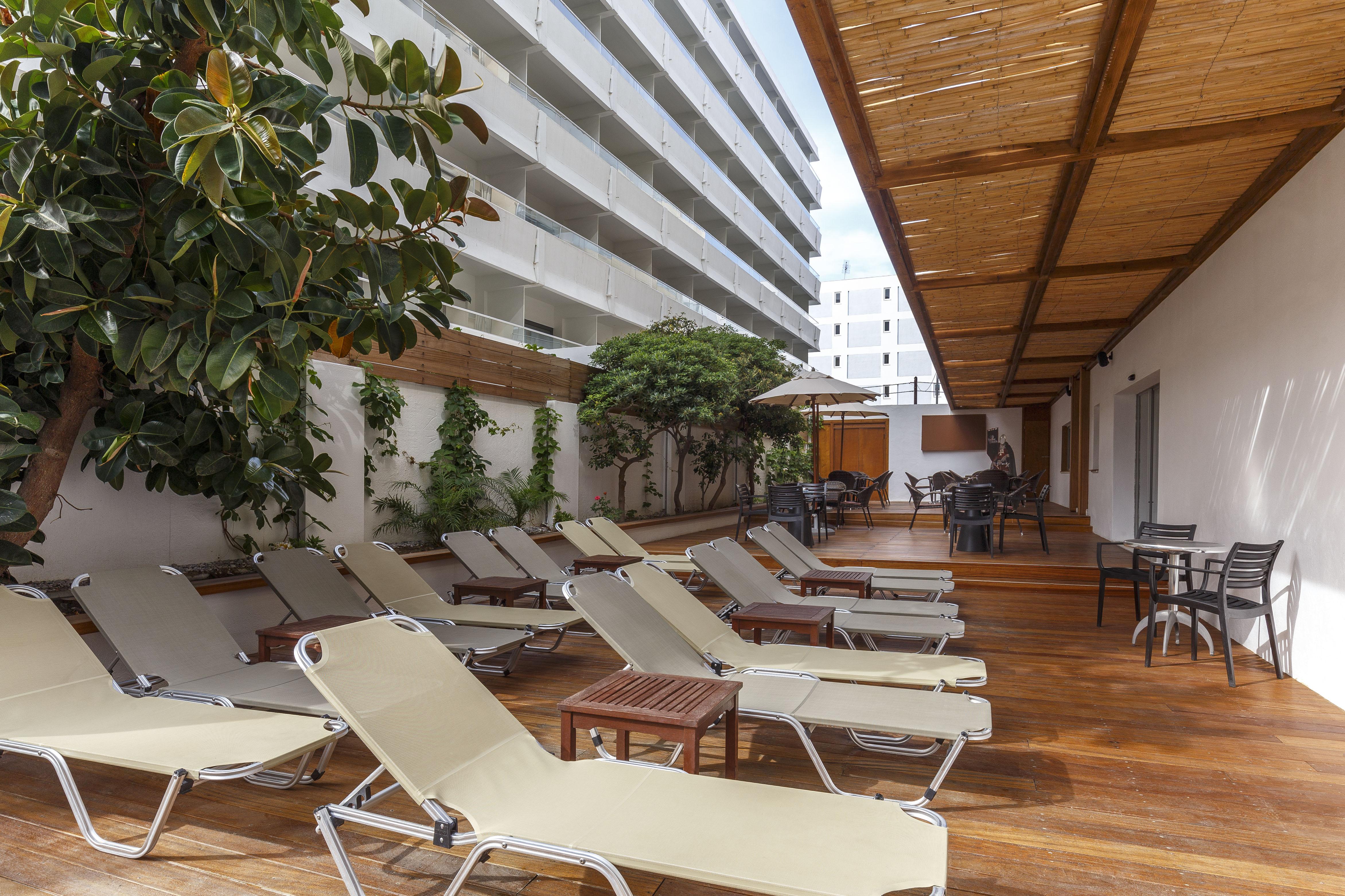 Athena Hotel 3*