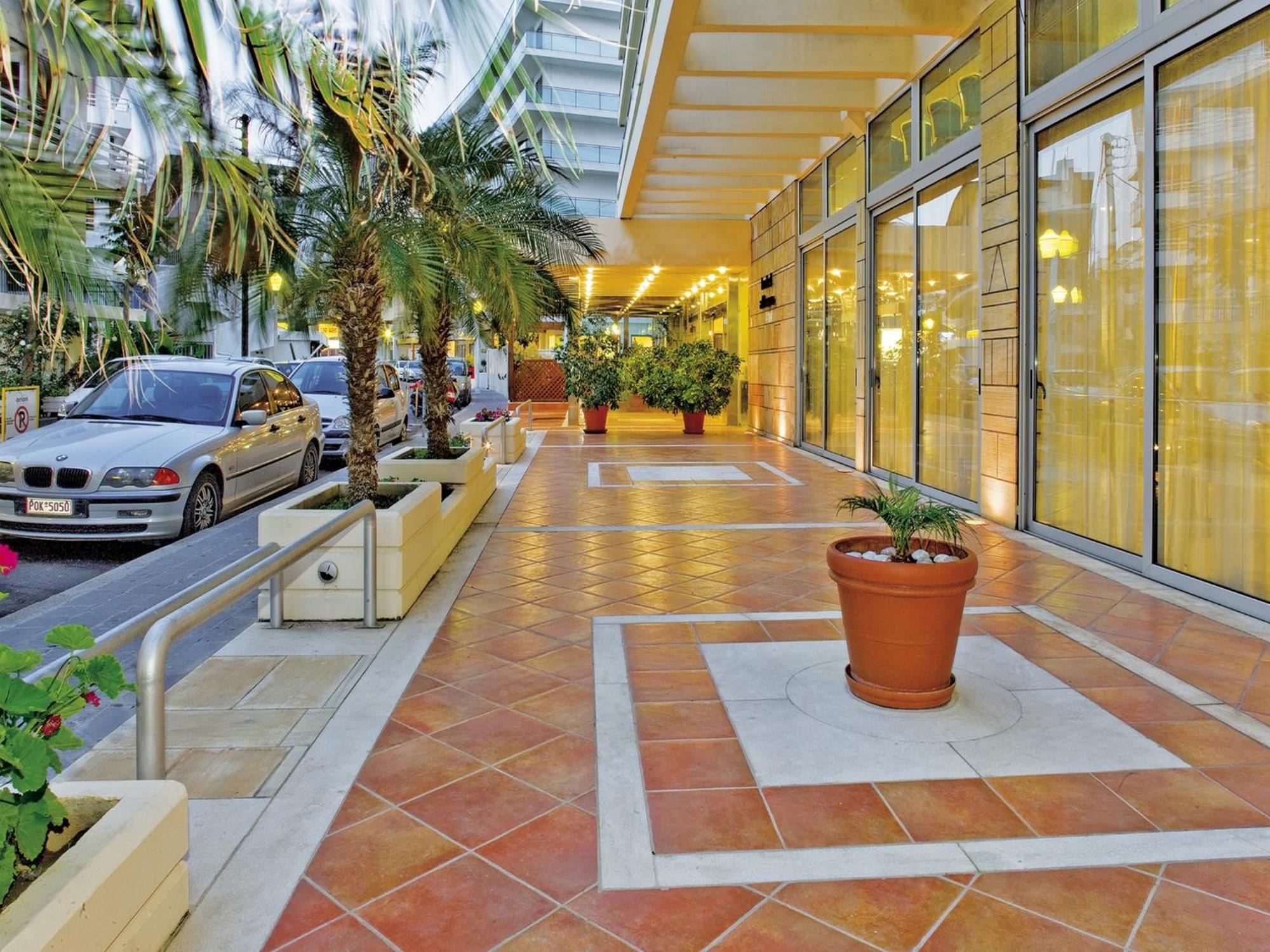 Hotell Athena 3*